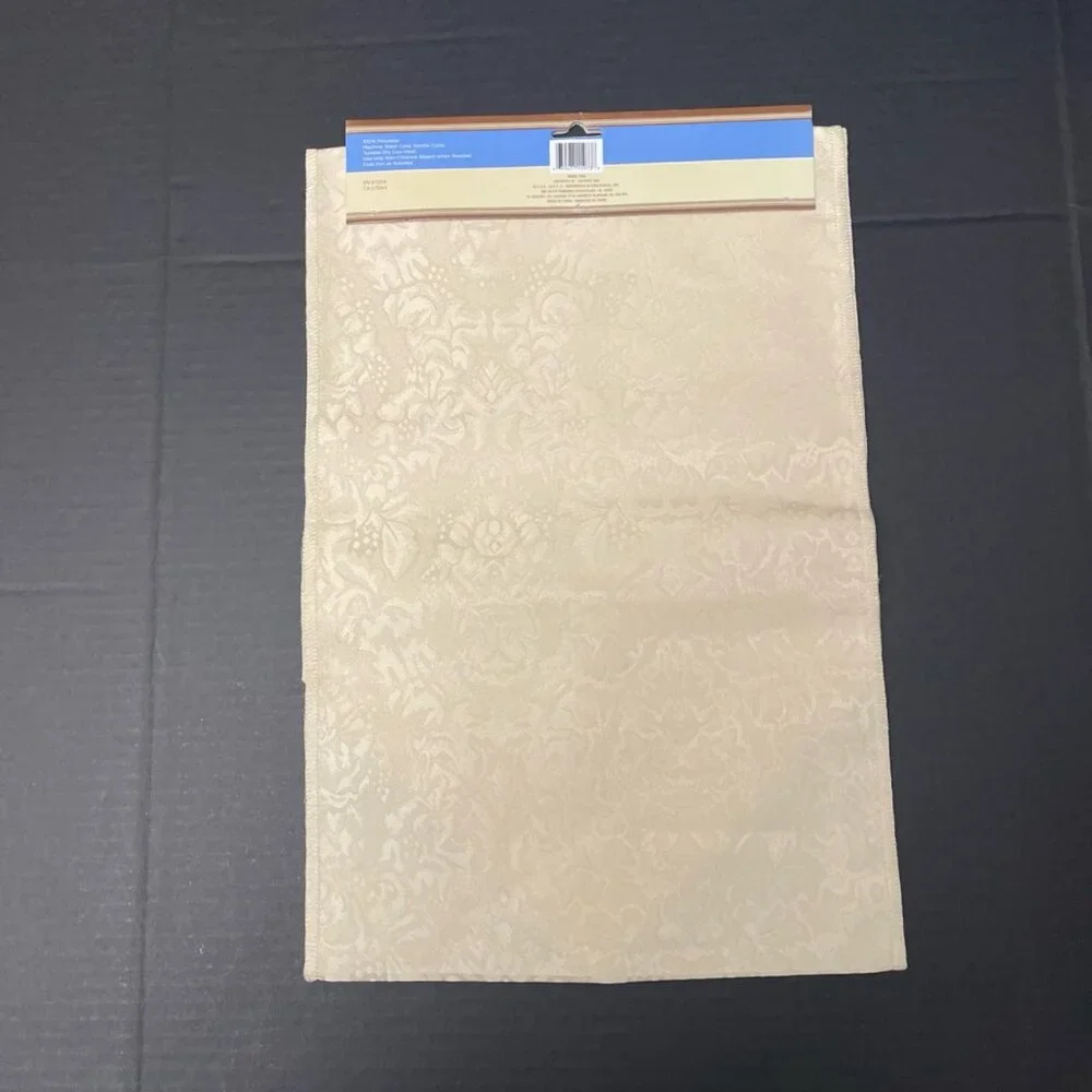 Home Collection Table‎ Runner Ivory Beige Damask Dinner Party Holiday Elegant